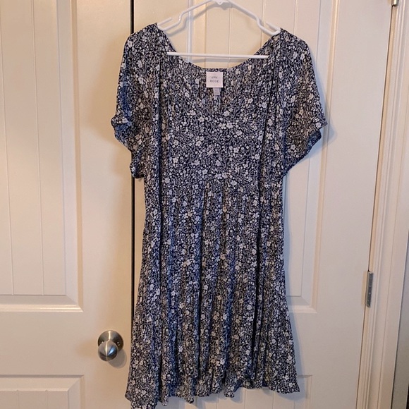 Knox Rose Dresses & Skirts - Women’s Knox Rose dress from Target